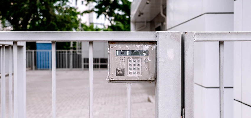 Gate Locks For Metal Gates in Bonadelle Ranchos-Madera Ranchos, California